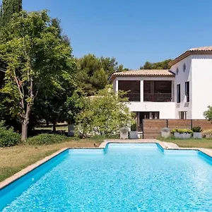 Callelongue-coliving-mas Des Sous Bois Maison d'hôtes